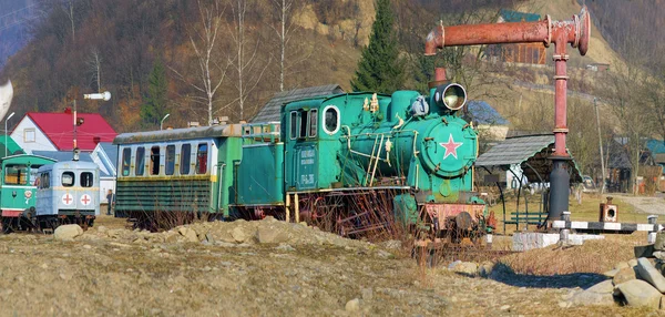 Tren vintage de los Cárpatos — Foto de Stock