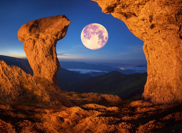 Rocks in wild mountains — Stock Photo, Image