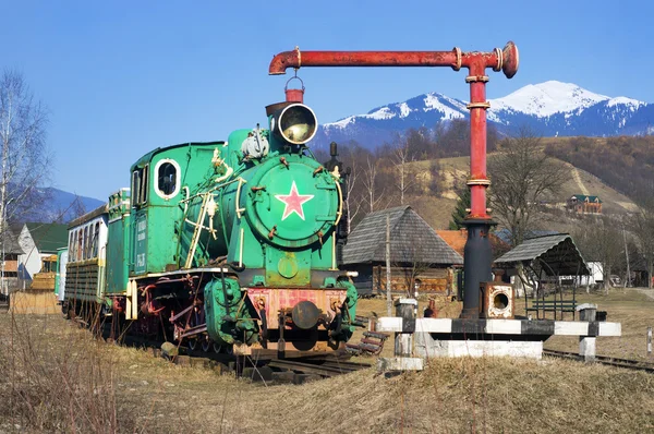 Tren vintage de los Cárpatos — Foto de Stock