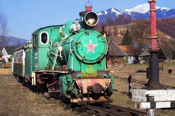 Tren vintage de los Cárpatos — Foto de Stock