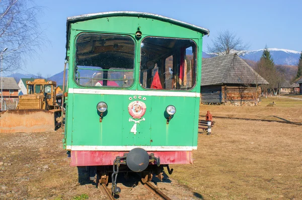 Tren vintage de los Cárpatos — Foto de Stock