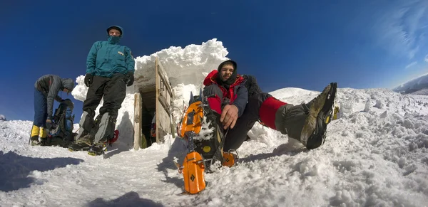 Atleti scalare la montagna Goverla — Foto Stock