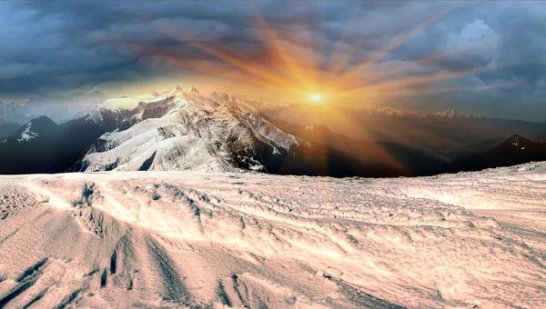 Carpathian mountains in winter — Stock Photo, Image