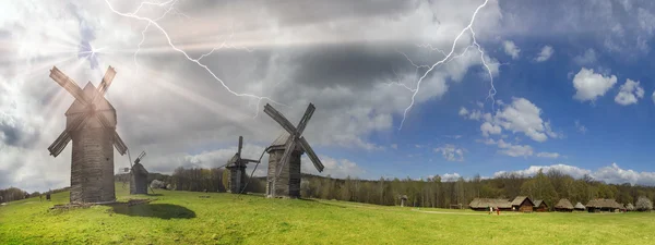 Storm over windmills in Pirogovo — Stock Photo, Image