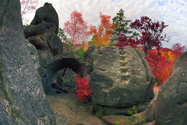 Dovbush Rocks in Bubnyshche — Stock Photo, Image