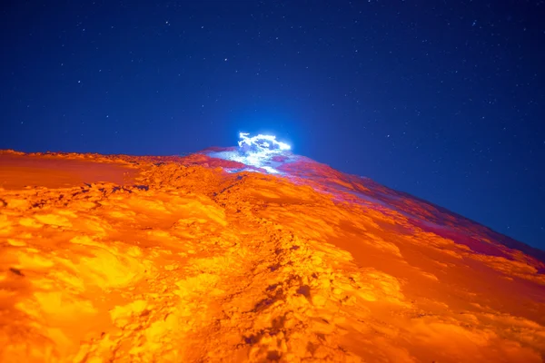 Escalada nocturna a la montaña Goverla — Foto de Stock