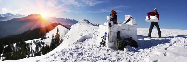 Сніговий форт на горі — стокове фото