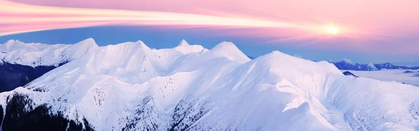 Winter Carpathian mountains — Stock Photo, Image