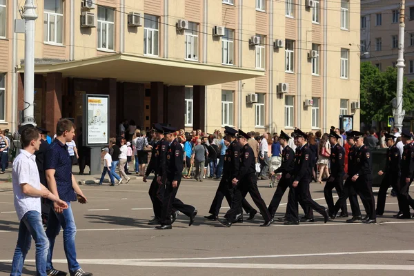 Voronezh, Rusia - 9 de mayo de 2016. Día de la Victoria. La policía rusa — Foto de Stock