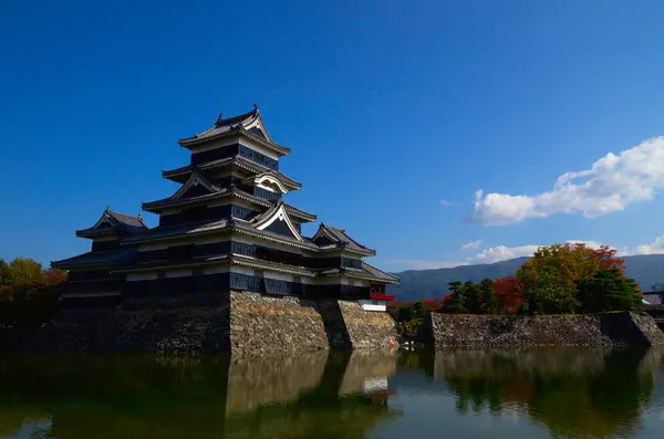 Castillo de Matsumoto a la luz del día —  Fotos de Stock