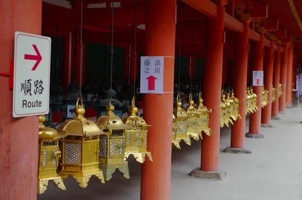 Kasuga Taisha lanternas santuário — Fotografia de Stock