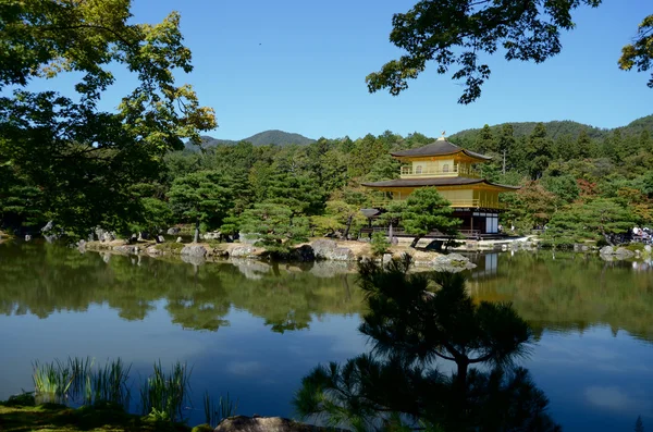 Kinkakuji gouden paviljoen, Kyoto — Stockfoto