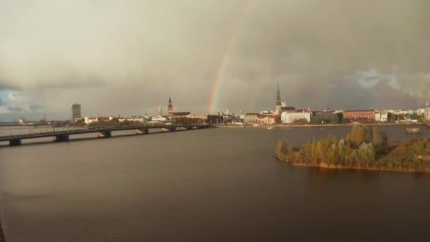 Absolut Atemberaubende Luftaufnahme Über Der Altstadt Von Riga Der Hauptstadt — Stockvideo