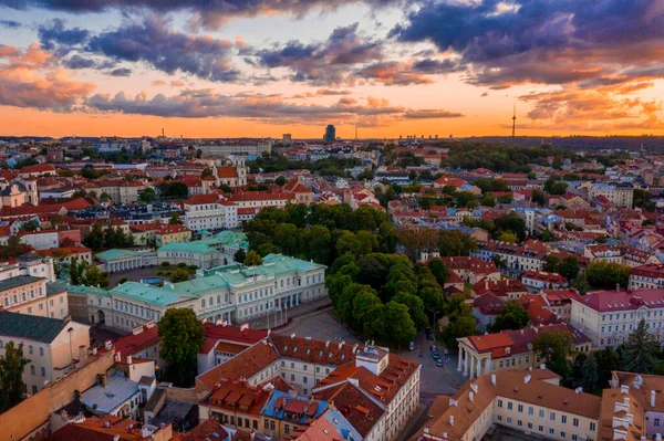 Bellissimo Panorama Della Città Vecchia Vilnius Tramonto Tramonto Magico Sulla — Foto Stock