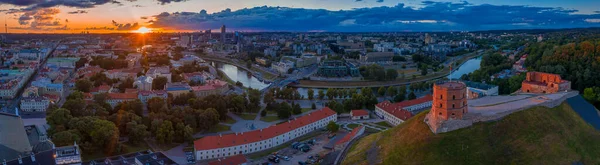 Bellissimo Panorama Della Città Vecchia Vilnius Tramonto Tramonto Magico Sulla — Foto Stock