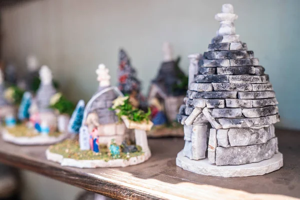 Pequeños Recuerdos Las Tradicionales Casas Trulli Arbelobello Provincia Bari Región —  Fotos de Stock