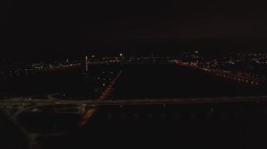 Riga, Letonya, 11.18.2020. Işık festivali 