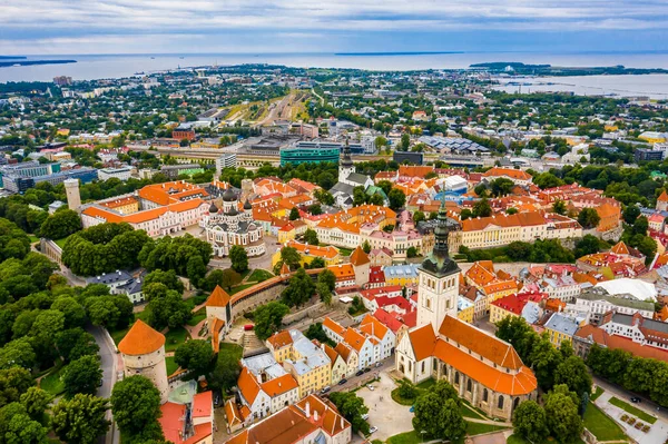 Csodálatos Légi Felvétel Tallinn Óvárosáról Naplementekor Gyönyörű Panoráma Tallinnról — Stock Fotó