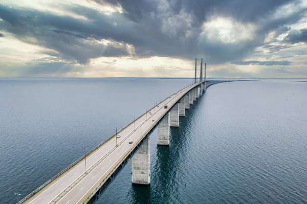 Bron Mellan Danmark Och Sverige Öresundsbron Flygfoto Över Bron Molnigt — Stockfoto