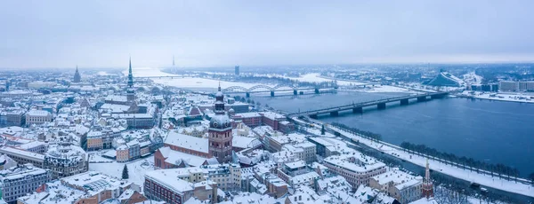 Panorámás Légi Kilátás Téli Riga Óvárosában Hóval Borított Domes Katedrális — Stock Fotó