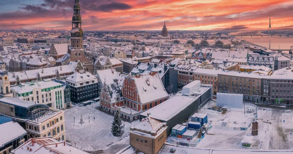 Vista Panoramica Della Chiesa San Pietro Circondato Edifici Storici Inverno — Foto Stock