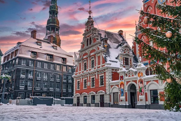 Riga Letônia Janeiro 2021 House Blackheads Edifício Situado Inverno Christmas — Fotografia de Stock