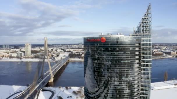 Enero 2021 Riga Letonia Vista Aérea Del Rascacielos Swedbank Riga — Vídeos de Stock