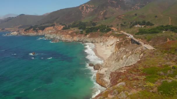 Arial vy över California Bixby bron i Big Sur i Monterey County — Stockvideo