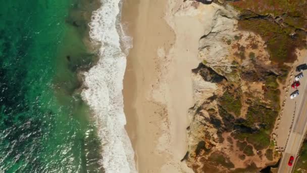 Arial view of the California Bixby bridge in Big Sur in the Monterey County — Stock Video