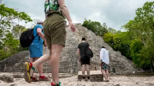 Timelapse view of the high Mayan pyramid in Tulum, Mexico — стокове відео