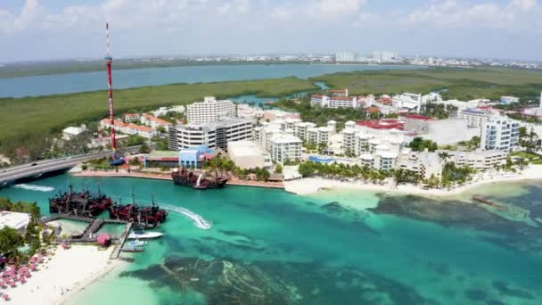 Hermosa vista panorámica de Cancún desde arriba. Vista aérea mexicana — Vídeos de Stock