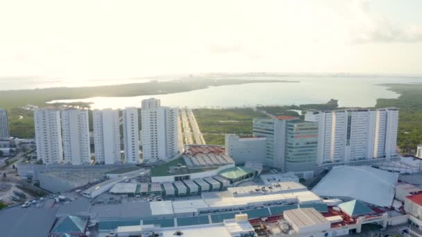 Flygfoto Över Centrum Cancún Centrum Mexiko Cancún Många Lyxhotell Syns — Stockvideo