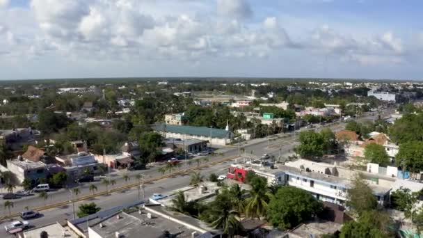 Tulum Kasabasının Yukarıdan Görünüşü Cancun Yakınlarında Küçük Bir Meksika Köyü — Stok video