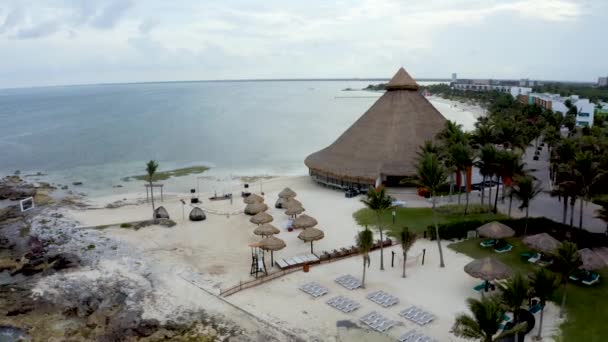Cancun Meksyk Maja 2021 Młoda Para Ćwicząca Koncert Żywo Plaży — Wideo stockowe