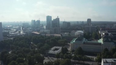 İnanılmaz hava uçak atış modern iş bölgesi, Tallinn, Estonya