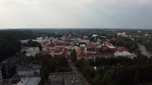 Cityscape of Tartu town in Estonia. Aerial view of the student city of Tartu. — Stok video