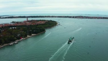 Venedik, İtalya 'daki Lido de Venezia adasının havadan görünüşü.