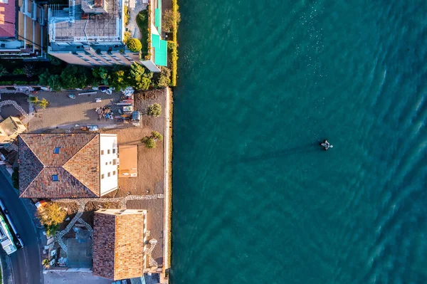 Uitzicht vanuit de lucht op het eiland Lido de Venezia in Venetië, Italië. — Stockfoto