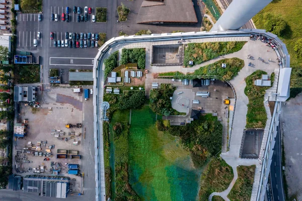 Waste-to-Energy Power Plant in Copenhagen with the ski area on the roof — Stock Photo, Image