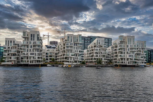 Vackra kanaler i Köpenhamn, Danmarks huvudstad. — Stockfoto