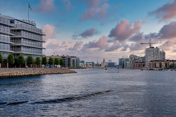 Gyönyörű csatornák Koppenhága, a főváros Dánia. — Stock Fotó