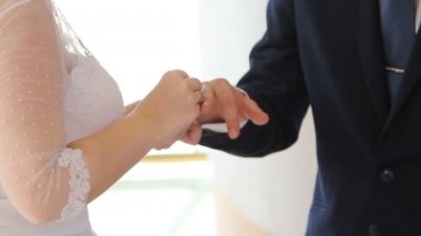 nişanlı gelin ve damat