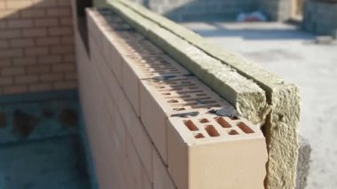 bir evin tuğla İnşaat