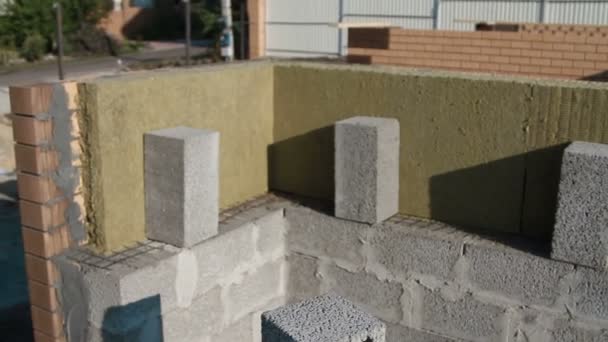 Construction of a house of brick — Stock Video