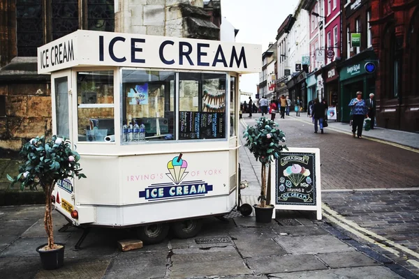 Traditional Ice Cream Kiosk — Stock Photo, Image