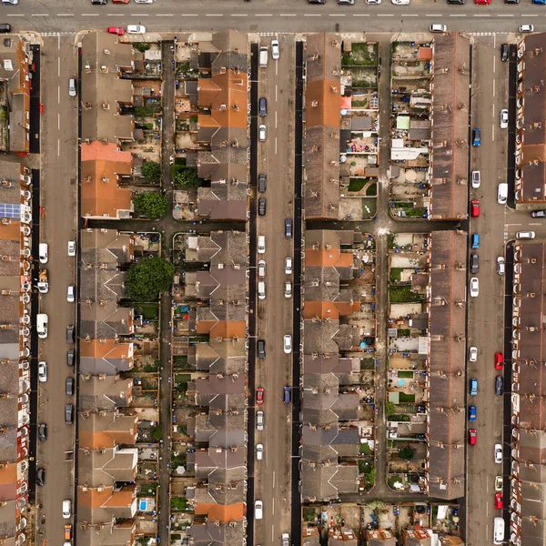 上から大都市の段々畑の家の行の空中ビュー — ストック写真