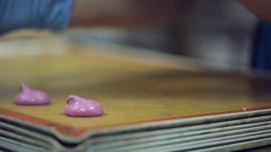 Pişirme çok mor macaroons