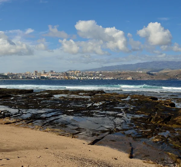 The Confital beach and Las Palmas city, Gran canaria, Canary islands — Stock Photo, Image