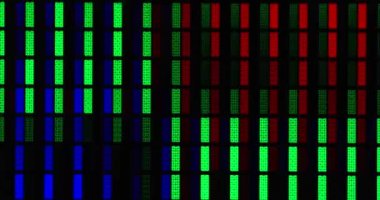 LCD ekranının soyut arkaplanı. Bilgisayar monitörü RGB piksellerini kapatın. Kırmızı kamerada görüntülendi..