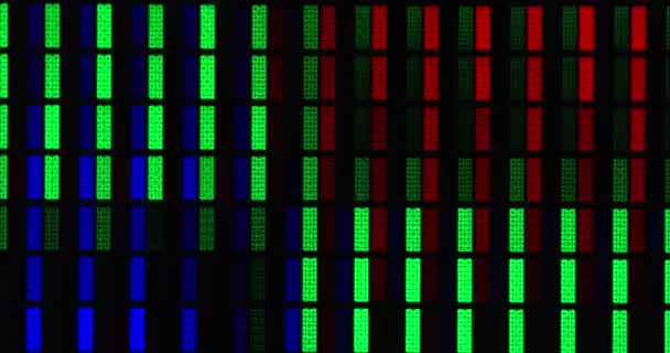 LCD 화면의 추상적 인 배경. 컴퓨터 모니터 RGB 픽셀을 닫으세요. 붉은 카메라로 찍은 사진. — 비디오